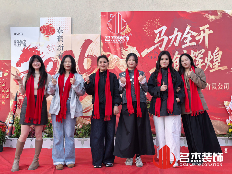 美女們合影